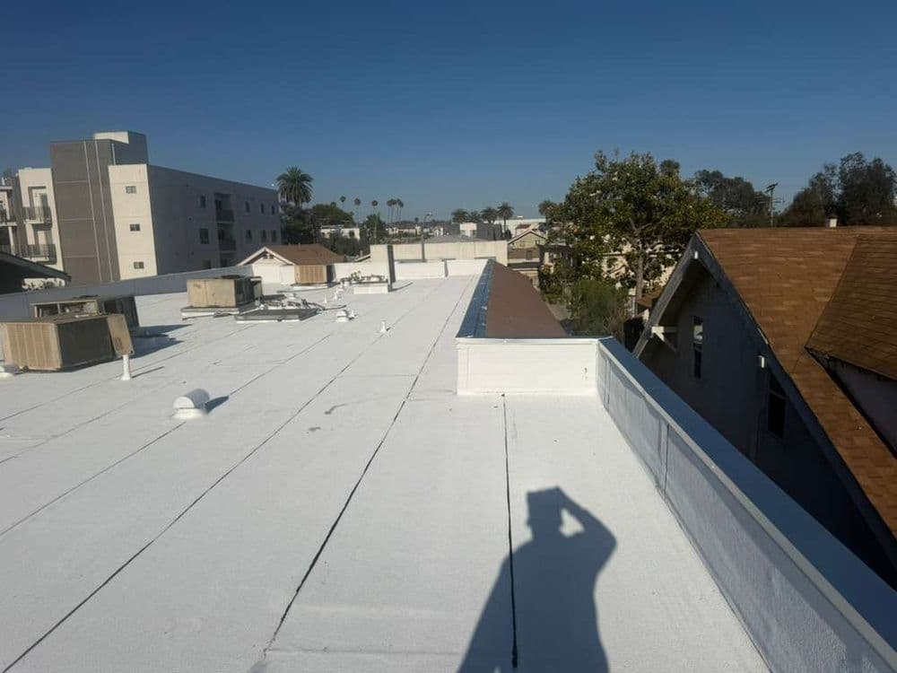 Gallery photos for Flat  Roof  Redeck and Torchdown  Reroof in Los Angeles: Image #3